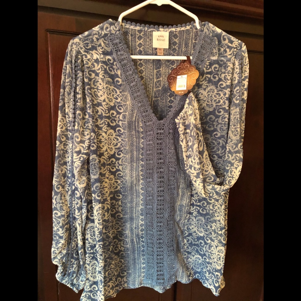 Knox Rose blue print blouse